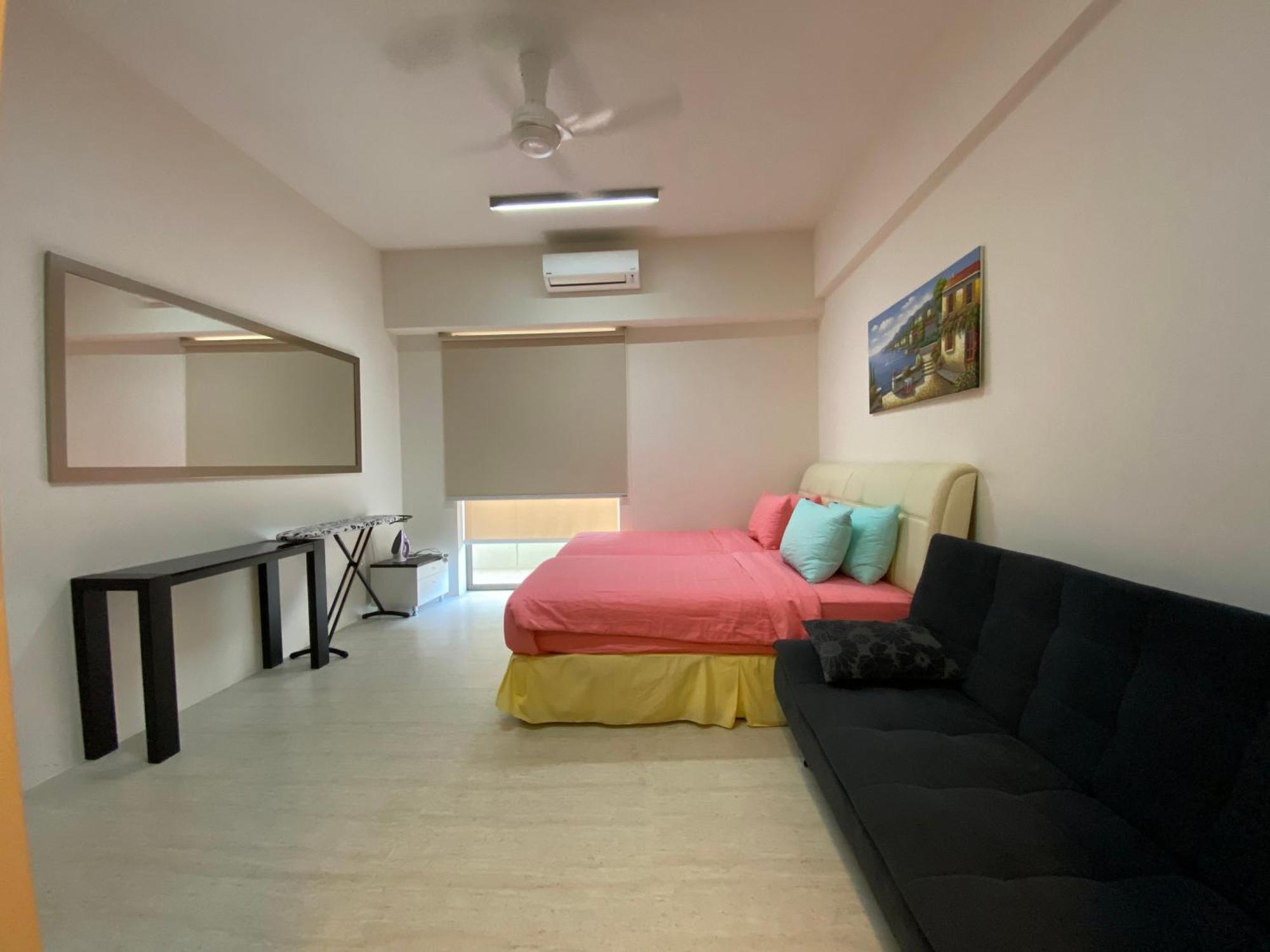By The Sea @ Cozy Beachfront Home Batu Ferringhi Extérieur photo
